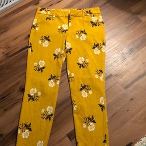 Old navy pixie/crop dress pant